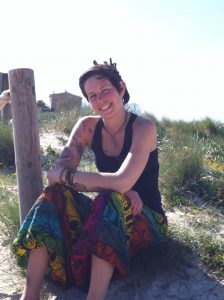 Mehr über den Artikel erfahren Mantra-Yoga-Stunde mit Jules